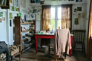 Cartref Dylan Thomas - Dylan Thomas Boathouse image