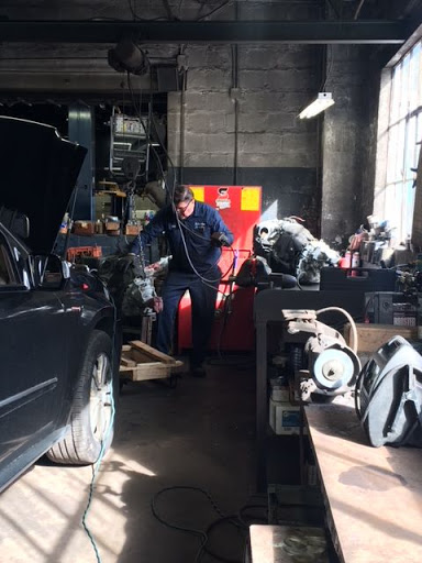 Auto Repair Shop «B & W Auto Services Inc», reviews and photos, 8155 Flourtown Ave, Wyndmoor, PA 19038, USA