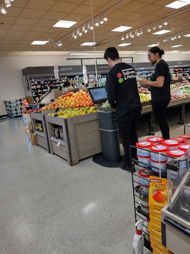 Grocery Store «Peapod by Stop & Shop Supermarket», reviews and photos, 195 West St, Cromwell, CT 06416, USA