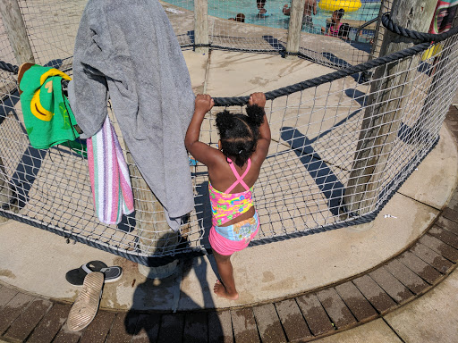 Water Park «Green Lake Family Aquatic Center», reviews and photos, 1100 River Oaks Dr, Calumet City, IL 60409, USA