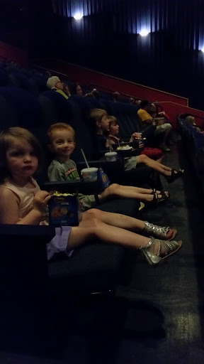 Movie Theater Cinemark Enfield 12 Reviews And Photos 90 Elm St Enfield Ct 06082