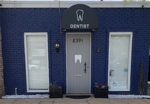 The Dental Design Studios: Ivis Hernandez, DDS
