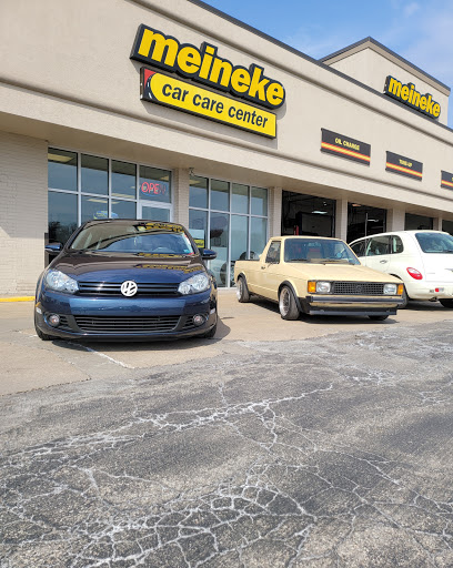 Auto Repair Shop «Meineke Car Care Center», reviews and photos, 290 Curry Hollow Rd, Pleasant Hills, PA 15236, USA