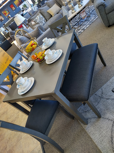 Furniture Store «Casa Leaders Inc», reviews and photos, 1200 Pacific Coast Hwy, Wilmington, CA 90744, USA