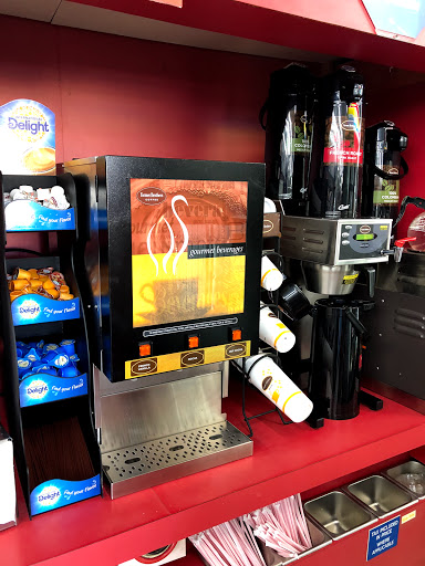 Convenience Store «Fast Stop Liquor & Food Store», reviews and photos, 750 46th St, Sacramento, CA 95819, USA