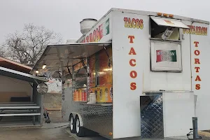 Tacos El Guitarron image