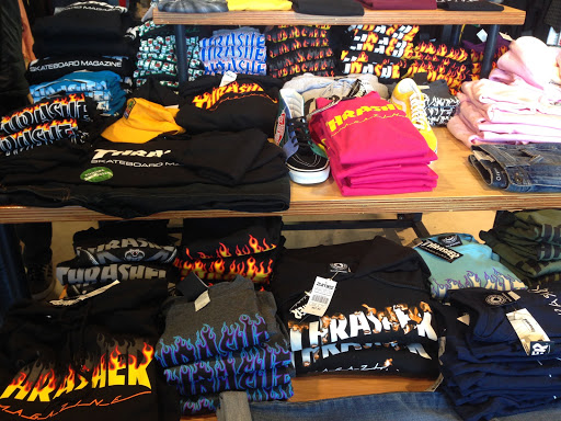 Clothing Store «Zumiez», reviews and photos, 200 Tanger Mall Dr #1311, Riverhead, NY 11901, USA