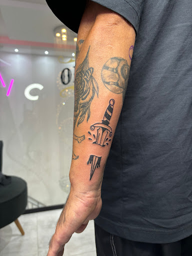 Logo da empresa - Studio Slinkkisa Tattoo