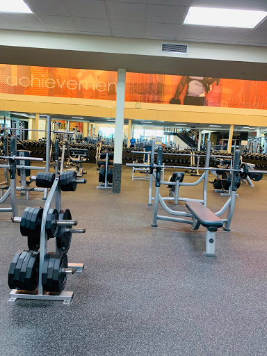 Gym «LA Fitness», reviews and photos, 390 Town Center Pkwy, Slidell, LA 70458, USA