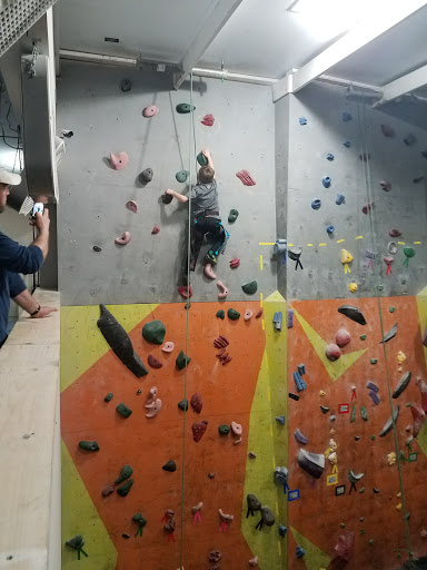 Rock Climbing Gym «Rocky Top Rec», reviews and photos, 1729 Allied St, Charlottesville, VA 22903, USA