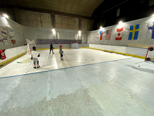 Strzelnica hokejowa z lodem syntetycznym Rajski & Wróbel