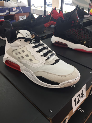 Shoe Store «Shoe City - Riverside», reviews and photos, 3535 Tyler St A3, Riverside, CA 92503, USA