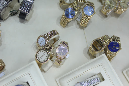 Watch Repair Service «Gray & Sons Jewelers», reviews and photos, 9595 Harding Ave, Miami Beach, FL 33154, USA