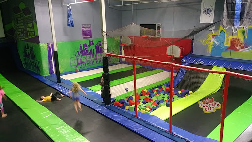 Movie Theater «Edge 12 Birmingham», reviews and photos, 7001 Crestwood Blvd #1100, Birmingham, AL 35210, USA