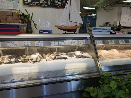 Seafood Market «J&D Seafood», reviews and photos, 461 Eastern Boulevard Frontage Rd A, Montgomery, AL 36117, USA