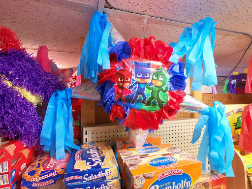 Convenience Store «El Milagro Mexican Store», reviews and photos, 4445 E Bay Dr #304, Clearwater, FL 33764, USA