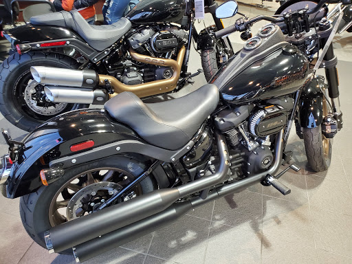Motorcycle Dealer «Suffolk County Harley-Davidson, Inc.», reviews and photos, 4020 Sunrise Hwy, Oakdale, NY 11769, USA