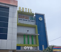 Aruuman Hotel Simpang Lima photo