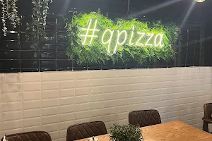 Q-Pizza image