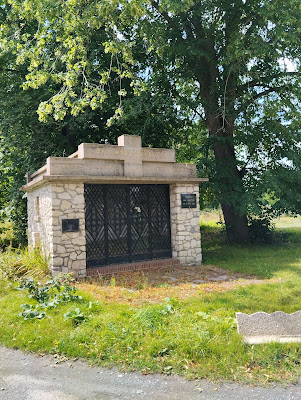 Chapelle des martyrs du 19 mai 1940 à Escaudœuvres