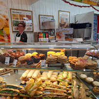 Atmosphère du Restaurant servant le petit-déjeuner La Croissanterie à Nîmes - n°10