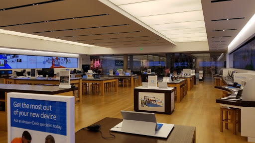 Computer Store «Microsoft Store», reviews and photos, 116 Bellevue Way NE, Bellevue, WA 98004, USA