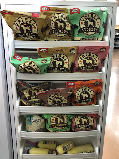 Pet Supply Store «California Pet Center», reviews and photos, 21906 Ventura Blvd, Woodland Hills, CA 91364, USA