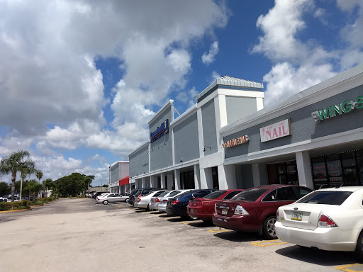 Thrift Store «Goodwill West Palm Beach/Gulfstream Super Store & Donation Center», reviews and photos