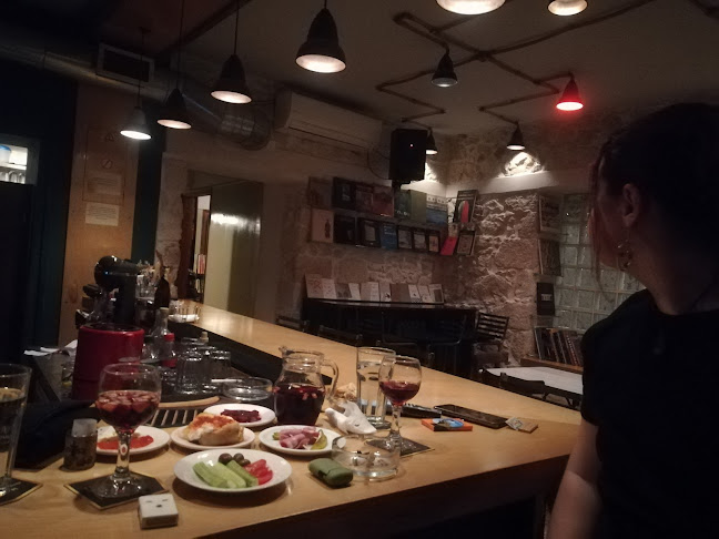 Comentarii opinii despre "Το Βιβλίο" καφέ