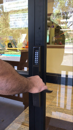 Locksmith «101 Locksmith Inc», reviews and photos, 19429 Kittridge St, Reseda, CA 91335, USA