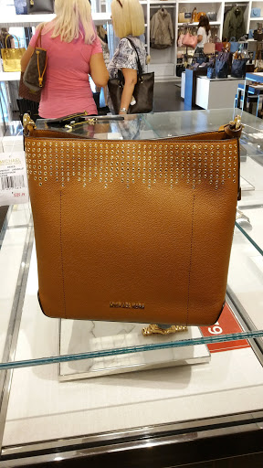 Fashion Accessories Store «Michael Kors», reviews and photos, 1800 Sawgrass Mills Cir #2630, Sunrise, FL 33323, USA