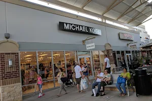 Michael Kors Outlet image