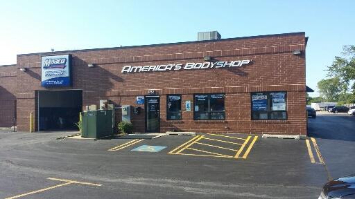 Auto Body Shop «Maaco Collision Repair & Auto Painting», reviews and photos, 252 Commonwealth Dr, Carol Stream, IL 60188, USA