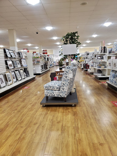 Department Store «HomeGoods», reviews and photos, 17641 Dale Mabry Hwy, Lutz, FL 33548, USA