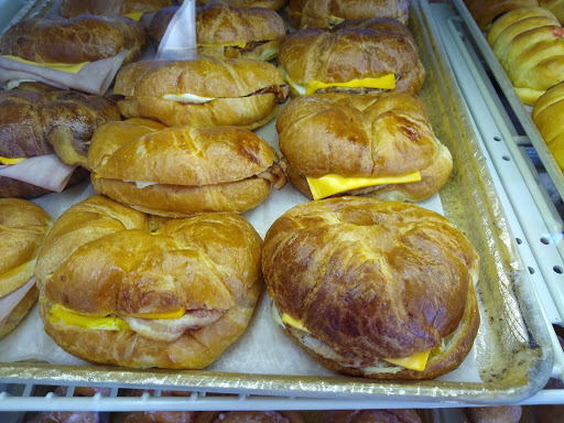 Donut Shop «Best Donuts», reviews and photos, 707 N Main St, Leitchfield, KY 42754, USA