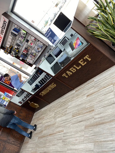 Cell Phone Store «Elite Mobile Wireless», reviews and photos, 7233 W 103rd St, Palos Hills, IL 60465, USA