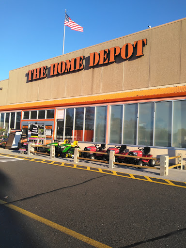 Home Improvement Store «The Home Depot», reviews and photos, 1816 Meriden-Waterbury Turnpike, Southington, CT 06489, USA