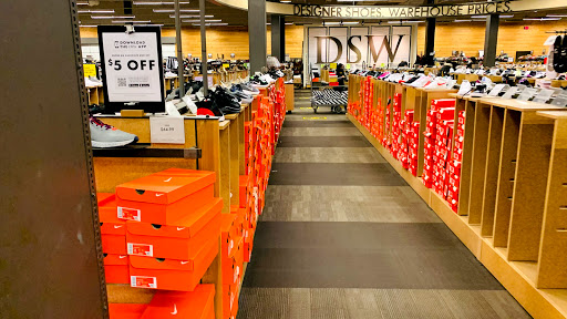Shoe Store «DSW Designer Shoe Warehouse», reviews and photos, 113 Mill Plain Rd, Danbury, CT 06811, USA