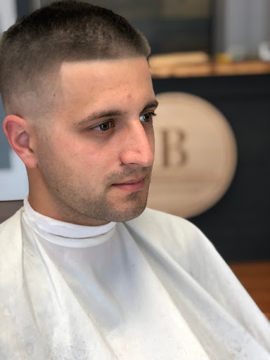 Barber Shop «Burlington Barbershop», reviews and photos, 20 W Burlington Ave, Westmont, IL 60559, USA