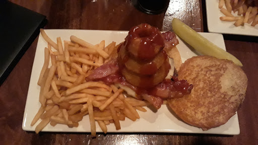 Irish Pub «The Old Court Irish Pub And Restaurant», reviews and photos, 29-31 Central St, Lowell, MA 01852, USA