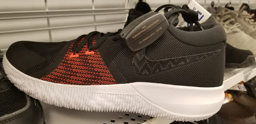 Clothing Store «Ross Dress for Less», reviews and photos, 620 Triangle Shopping Center, Longview, WA 98632, USA