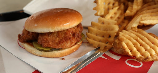 Fast Food Restaurant «Chick-fil-A», reviews and photos, 1320 Veterans Pkwy, Clarksville, IN 47129, USA