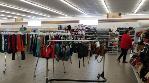 Thrift Store «Neenah Goodwill Retail Store & Training Center», reviews and photos