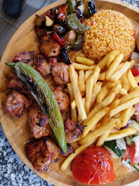 Kebab du Restaurant gril mevlana à Montreuil - n°19