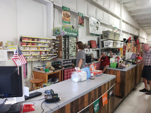 Hardware Store «Farmers & Bldrs Ace Hdw», reviews and photos, 1060 E King Ave, Kingsland, GA 31548, USA