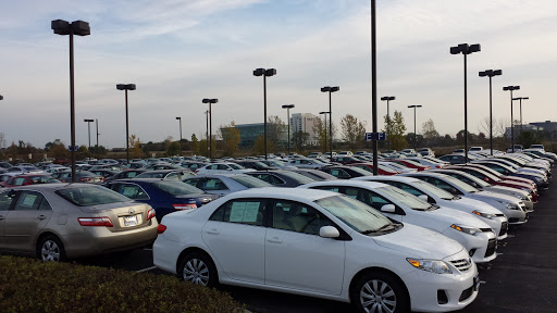 Used Car Dealer «CarMax», reviews and photos, 3320 Odyssey Ct, Naperville, IL 60563, USA