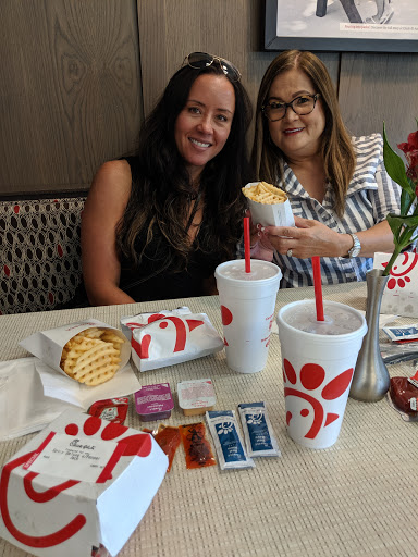 Fast Food Restaurant «Chick-fil-A», reviews and photos, 231 Power Center Dr, Dawsonville, GA 30534, USA