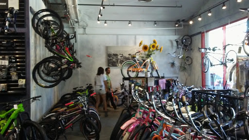 Bicycle Store «Incycle Bicycles», reviews and photos, 175 S Fair Oaks Ave, Pasadena, CA 91105, USA