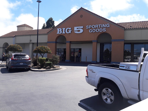 Sporting Goods Store «Big 5 Sporting Goods - Watsonville», reviews and photos, 1083 S Green Valley Rd, Watsonville, CA 95076, USA