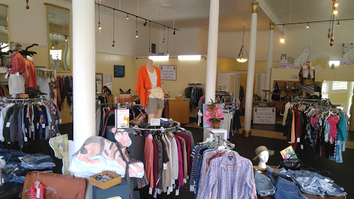Thrift Store «Tailwaggers Thrift Shop», reviews and photos, 2737 F St, Eureka, CA 95501, USA